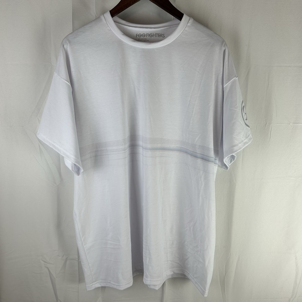 Foo Fighters Shirt Sleeve T-Shirt XL White Band Music‎ Rock